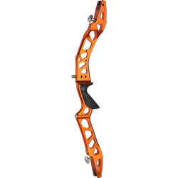 Poignée recurve Core Arios EXT 25 pouces : Élégance et fonctionnalité pour archers exigeants.